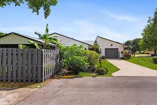 819 NW 25th Ave, Delray Beach, FL 33445 - Photo 6