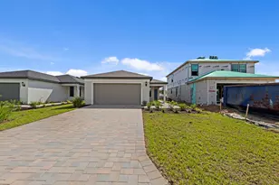 1222 Caloosa Cove Dr, Fort Myers, FL 33901 - Photo 2