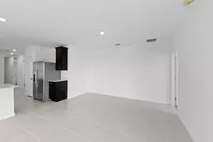 1222 Caloosa Cove Dr, Fort Myers, FL 33901 - Photo 12