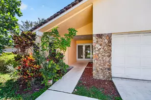 7602 Silver Woods Ct, Boca Raton, FL 33433 - Photo 6