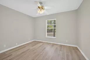 16971 W Mayfair Dr W, The Acreage, FL 33470 - Photo 14