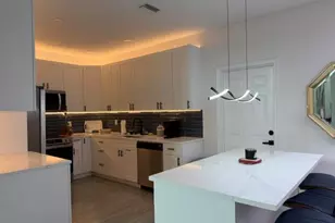 10452 Lake Vista Cir, Boca Raton, FL 33498 - Photo 6