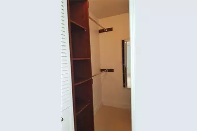 3640 N 56th Avenue #418, Hollywood, FL 33021 - Photo 6