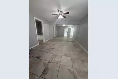 645 Executive Center Drive #R205, West Palm Beach, FL 33401 - Photo 8