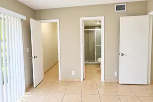 4135 NW 88th Ave, Coral Springs, FL 33065 - Photo 8