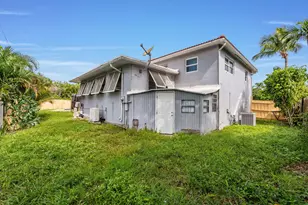 1425 NE 4th Ct, Boca Raton, FL 33432 - Photo 46