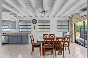 1425 NE 4th Ct, Boca Raton, FL 33432 - Photo 22