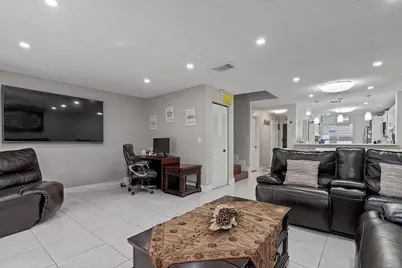 1177 NW 98th Terrace #132, Pembroke Pines, FL 33024 - Photo 6