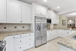 17595 Tiffany Trace Dr, Boca Raton, FL 33487 - Photo 18