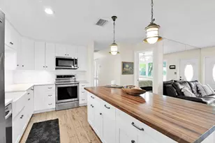 1017 SE 7th St, Deerfield Beach, FL 33441 - Photo 10