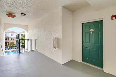 4308 Myrtlewood Circle E, Palm Beach Gardens, FL 33418 - Photo 32
