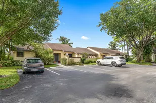 83 Wood Rose Ct, Royal Palm Beach, FL 33411 - Photo 2