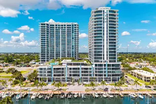 220 Lake Shore Dr, West Palm Beach, FL 33403 - Photo 2