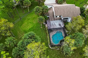 13885 Greentree Trail, Wellington, FL 33414 - Photo 4