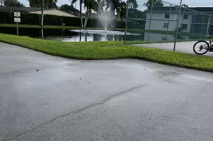 1201 SE Parkview Pl, Stuart, FL 34994 - Photo 34