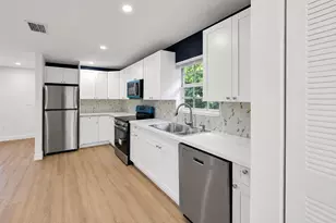 105 NW 5th Ave, Homestead, FL 33030 - Photo 10