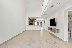 341 City View Dr, Fort Lauderdale, FL 33311 - Photo 8