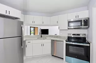 22 Via De Casas Sur, Boynton Beach, FL 33426 - Photo 10