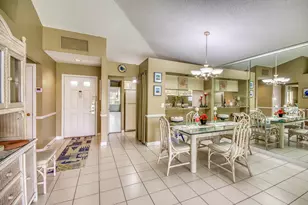 208 Club Dr, Palm Beach Gardens, FL 33418 - Photo 4