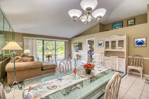 208 Club Dr, Palm Beach Gardens, FL 33418 - Photo 6