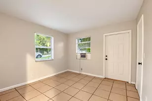 633 10th St, West Palm Beach, FL 33401 - Photo 8
