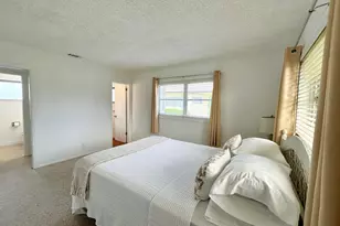 2915 Crosley Dr W, West Palm Beach, FL 33415 - Photo 12
