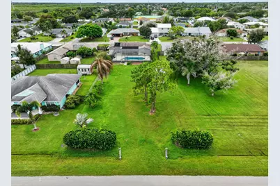 642 SE Tanner Avenue, Port Saint Lucie, FL 34984 - Photo 16
