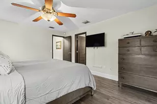 10150 NW 22nd Ct, Pembroke Pines, FL 33026 - Photo 32