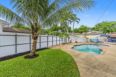 10150 NW 22nd Court, Pembroke Pines, FL 33026 - Photo 54