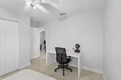 411 NW 52nd Street, Oakland Park, FL 33309 - Photo 14