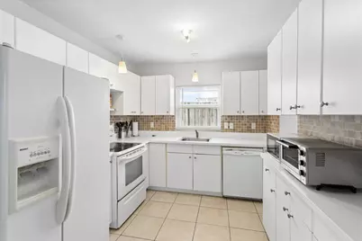 411 NW 52nd Street, Oakland Park, FL 33309 - Photo 6