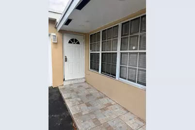 8849 W Long Acre Drive, Miramar, FL 33025 - Photo 2