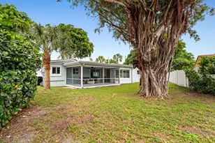 690 SE 5th Ct, Pompano Beach, FL 33060 - Photo 40