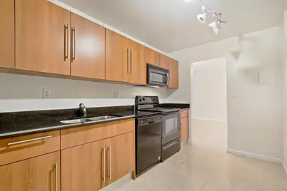 3001 S Ocean Drive #201, Hollywood, FL 33019 - Photo 10