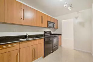3001 S Ocean Dr, Hollywood, FL 33019 - Photo 10