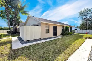 222 SE 1st Cir, Boynton Beach, FL 33435 - Photo 4