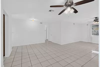 167 NW 49th Avenue, Plantation, FL 33317 - Photo 6