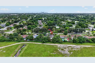 167 NW 49th Avenue, Plantation, FL 33317 - Photo 40