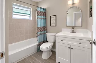 6985 NW 17th Ct, Margate, FL 33063 - Photo 6