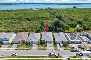 8442 Pequod Ave, Vero Beach, FL 32967 - Photo 2