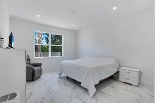 8442 Pequod Ave, Vero Beach, FL 32967 - Photo 16
