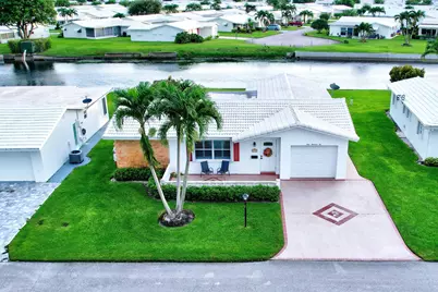 910 SW 7th Avenue, Boynton Beach, FL 33426 - Photo 18