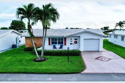 910 SW 7th Avenue, Boynton Beach, FL 33426 - Photo 1
