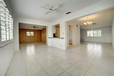 910 SW 7th Avenue, Boynton Beach, FL 33426 - Photo 6