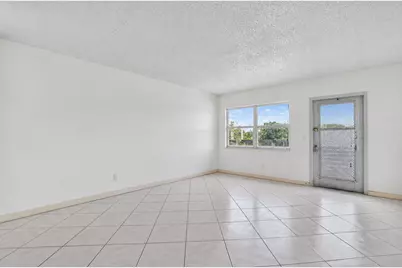 4025 Swansea B #4025, Deerfield Beach, FL 33442 - Photo 12