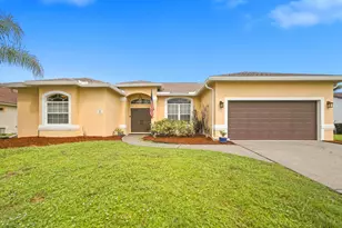 4971 NW Foxworth Ave, Port Saint Lucie, FL 34983 - Photo 2