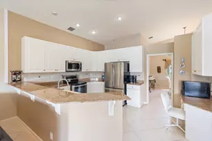 7081 Falls Rd E, Boynton Beach, FL 33437 - Photo 6