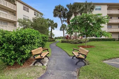2905 Victoria Place #J3, Coconut Creek, FL 33066 - Photo 20