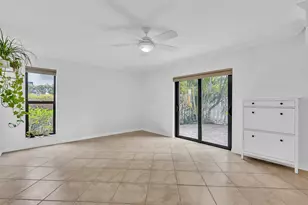 1010 NE 8th Ave, Delray Beach, FL 33483 - Photo 10