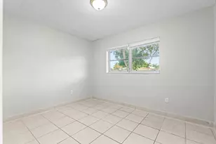21200 NE 12th Ct, Miami, FL 33179 - Photo 26